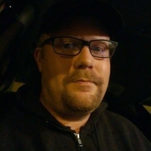 Meet your Posher, Eric